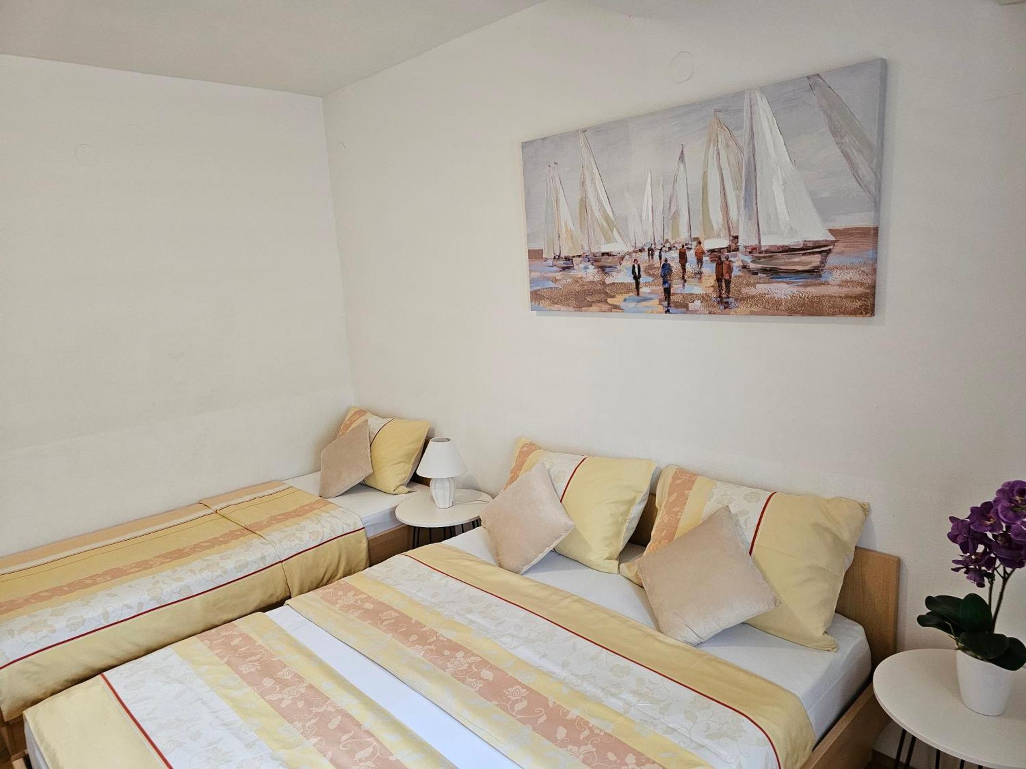 Apartments Kovac マカルスカ 部屋 写真