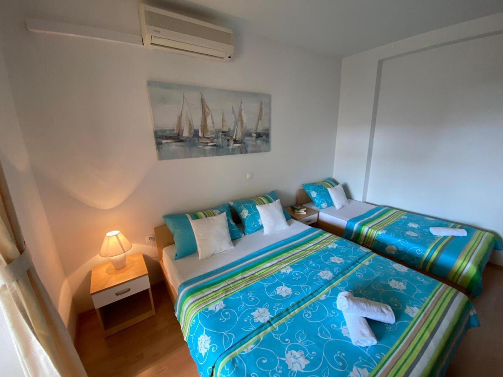 Apartments Kovac マカルスカ 部屋 写真
