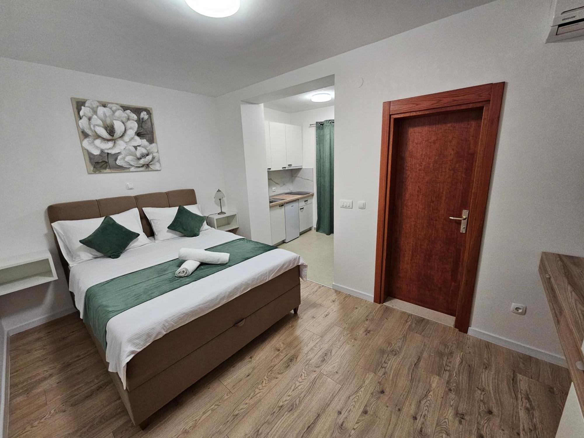 Apartments Kovac マカルスカ エクステリア 写真