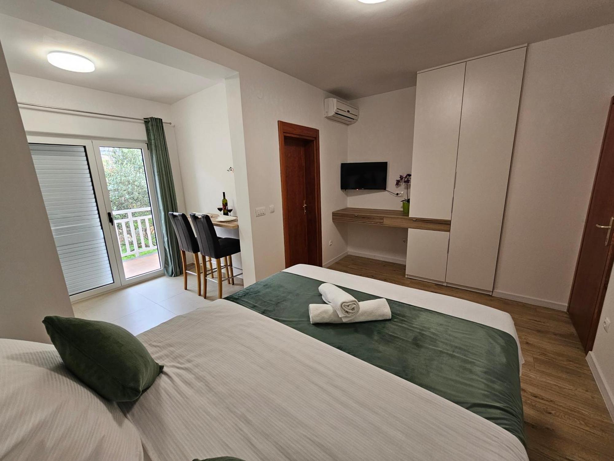 Apartments Kovac マカルスカ エクステリア 写真