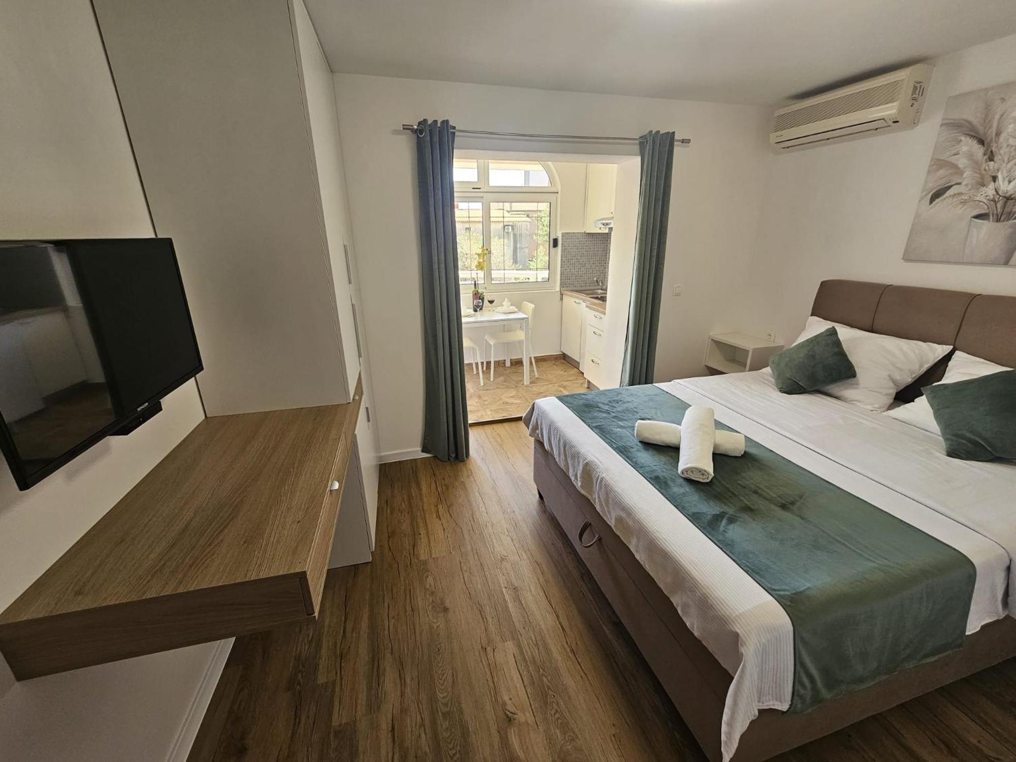 Apartments Kovac マカルスカ 部屋 写真