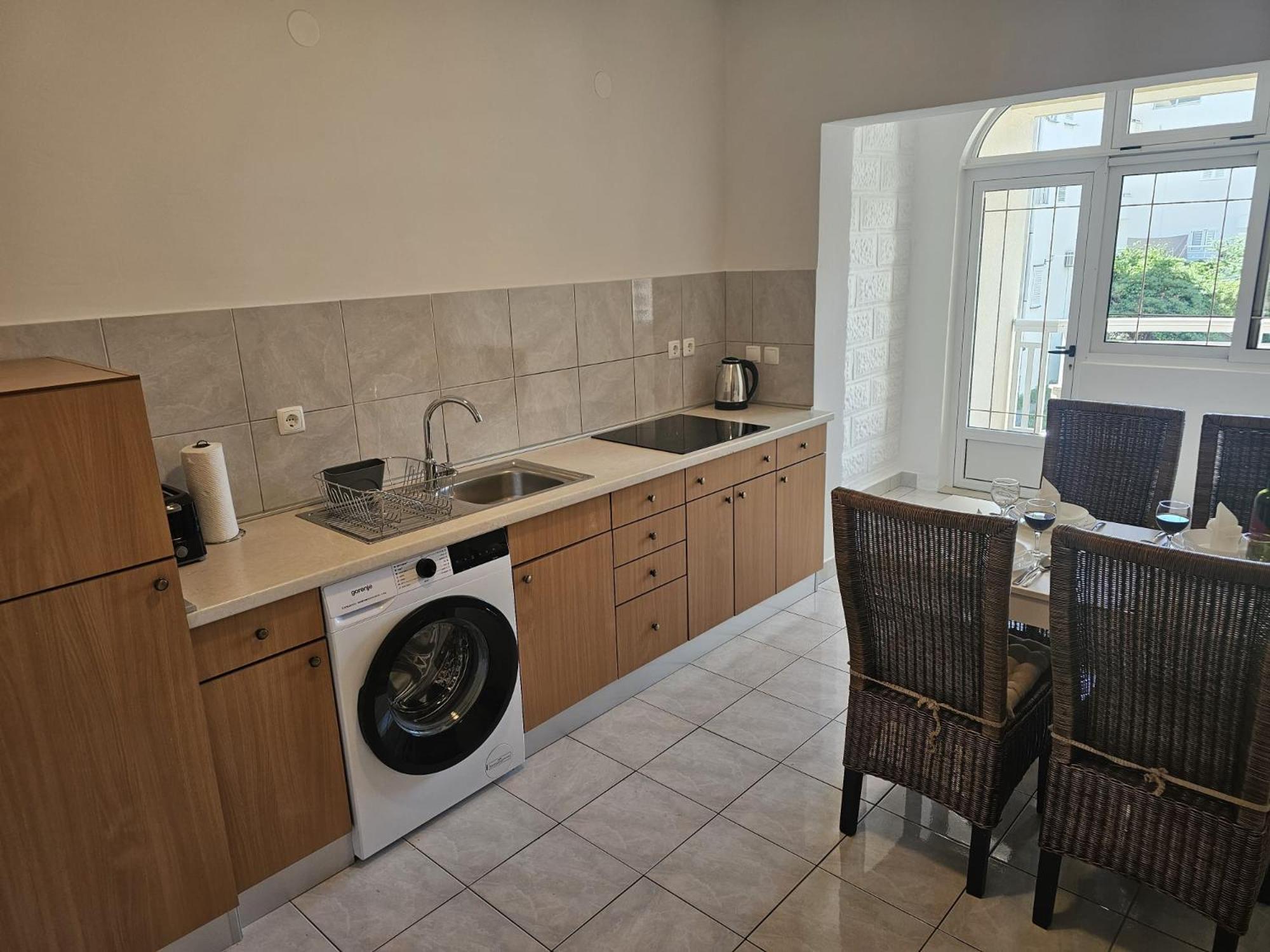 Apartments Kovac マカルスカ 部屋 写真