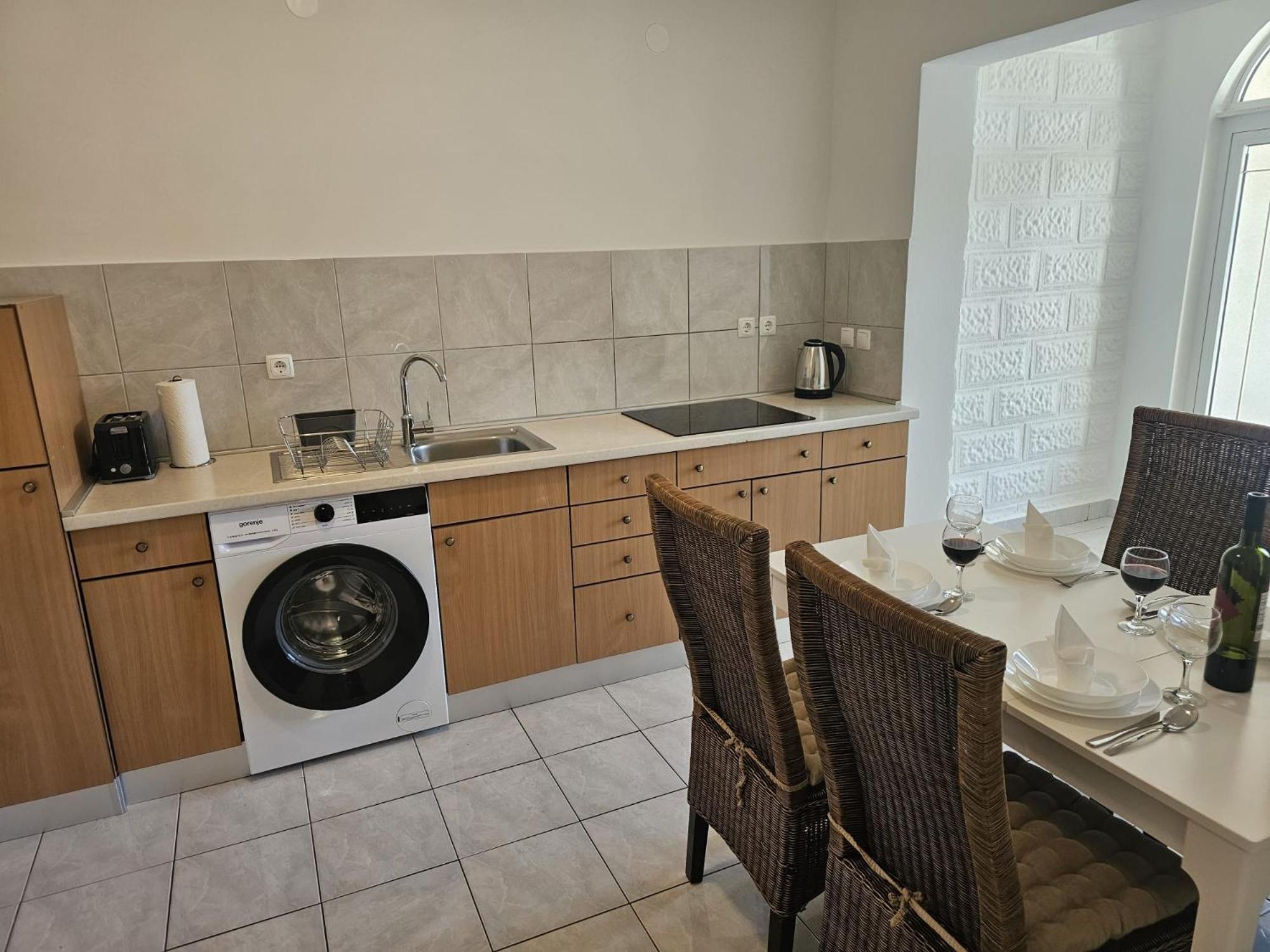 Apartments Kovac マカルスカ 部屋 写真